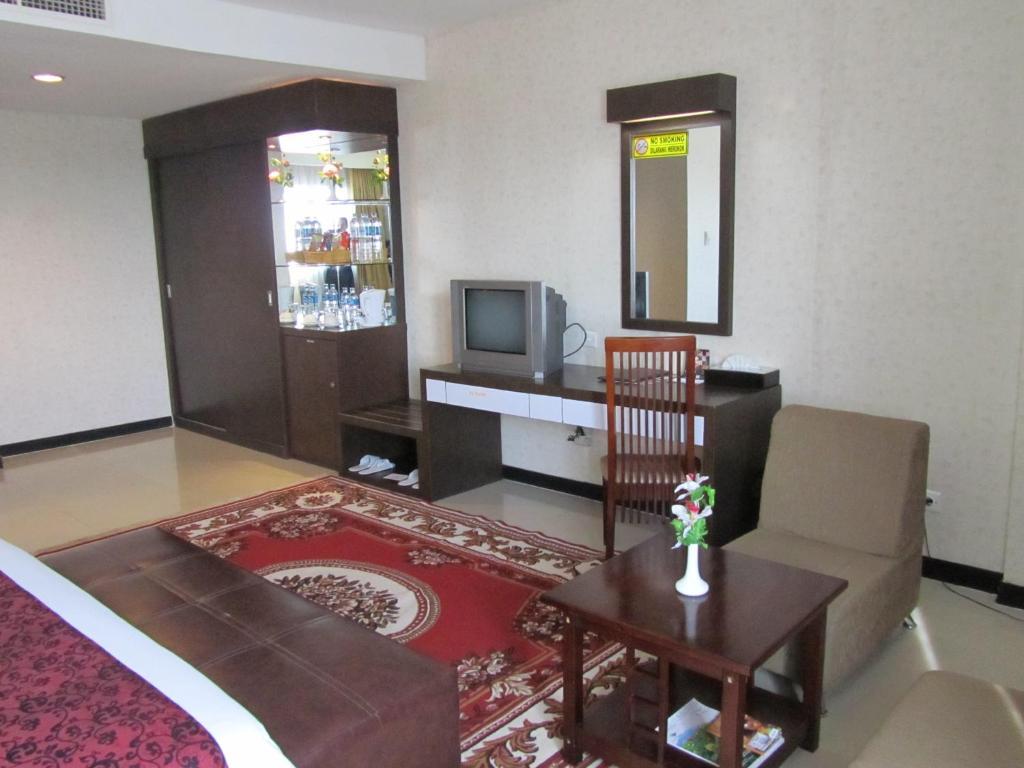 Antares Hotel Medan Exterior foto