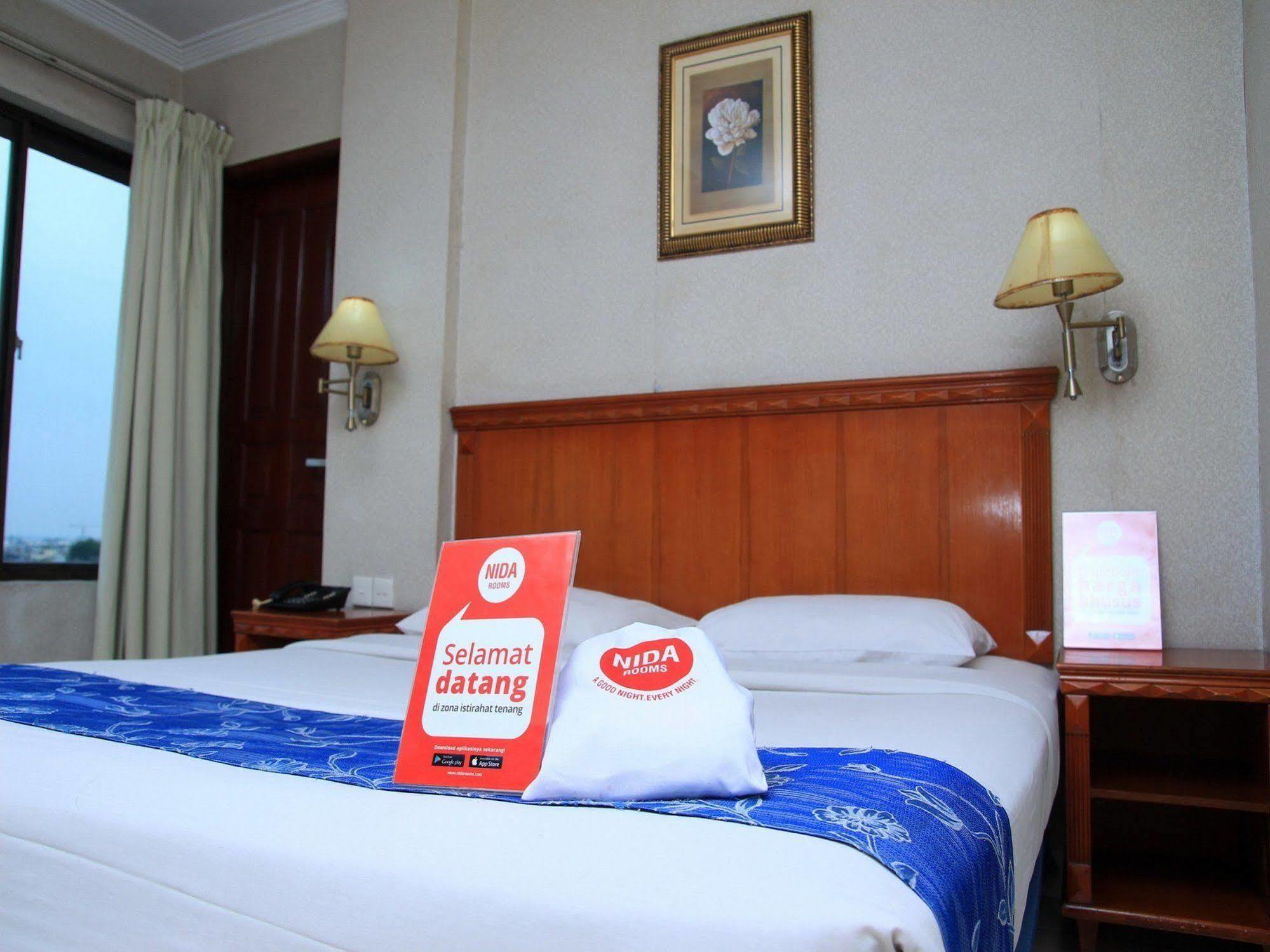 Antares Hotel Medan Exterior foto