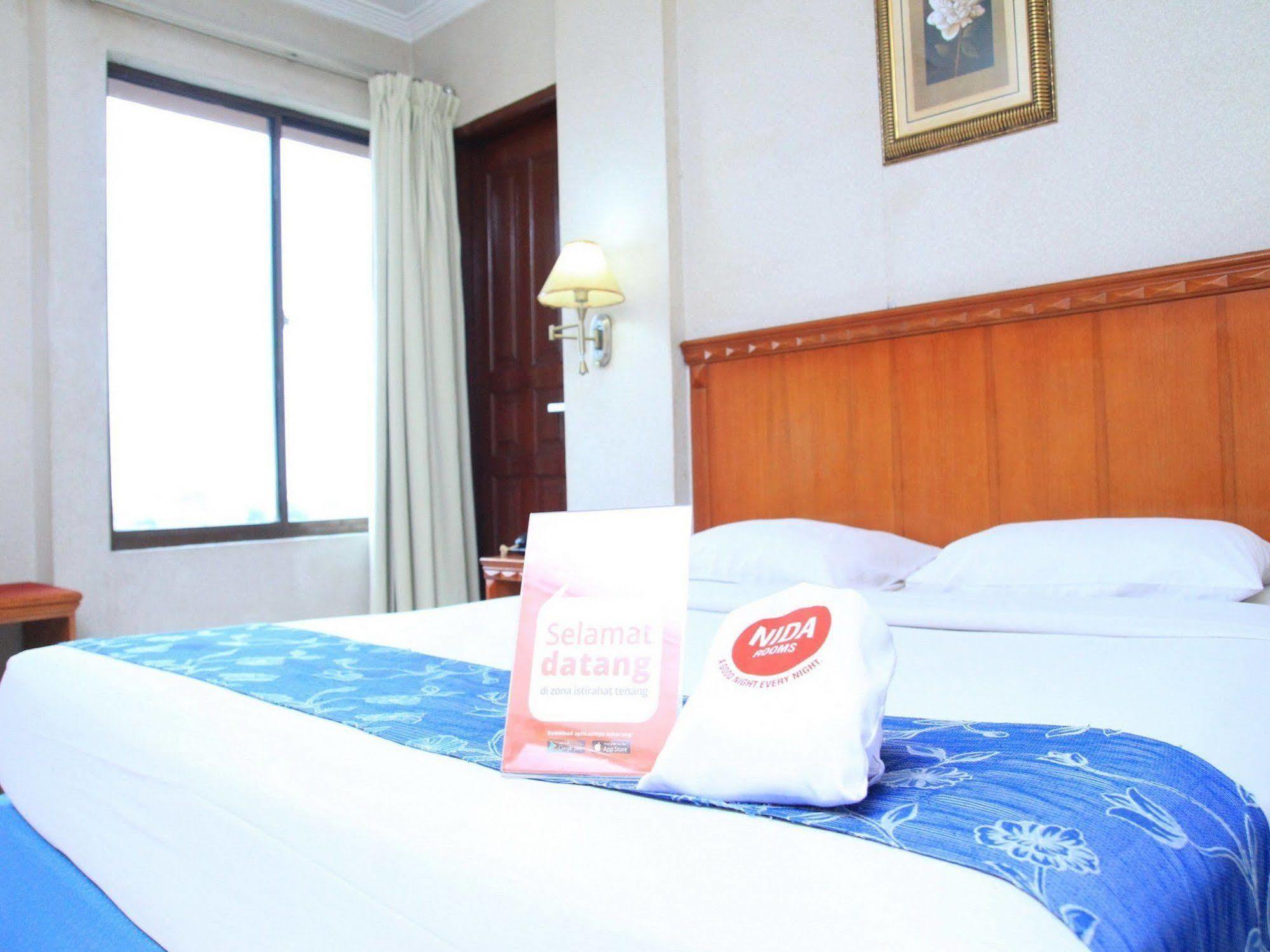 Antares Hotel Medan Exterior foto