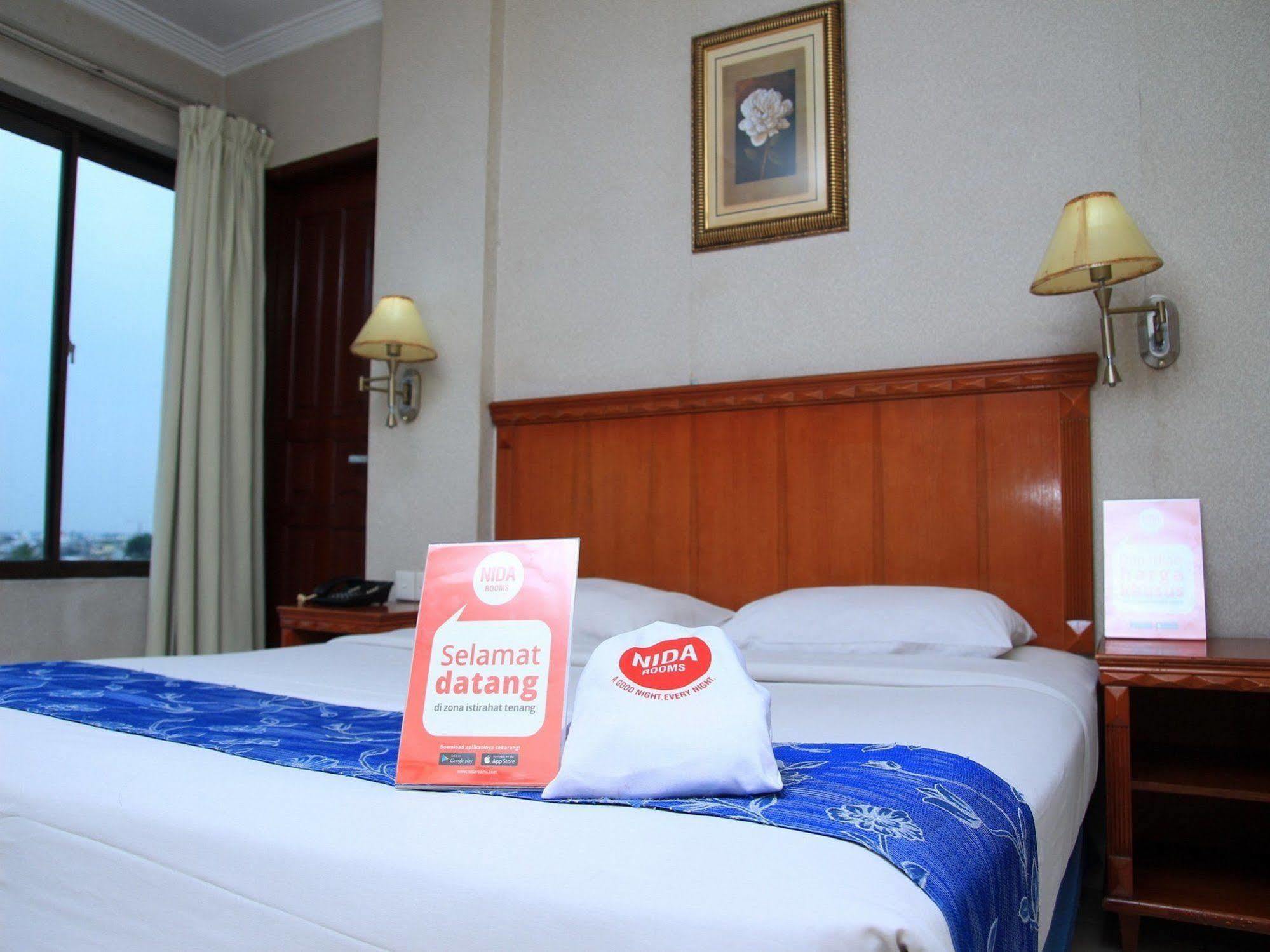 Antares Hotel Medan Exterior foto
